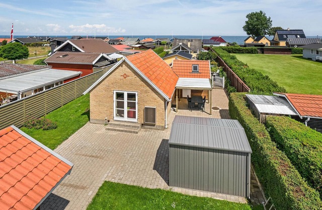 2 bedroom amazing home in Otterup