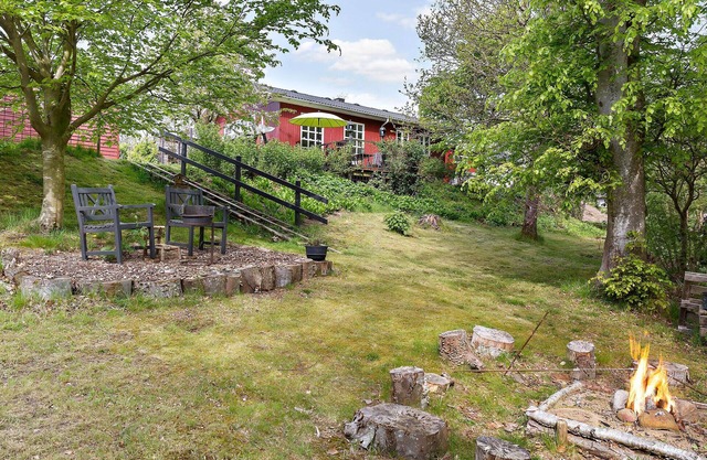 2 bedroom amazing home in Thyholm