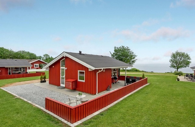 2 bedroom amazing home in Sydals