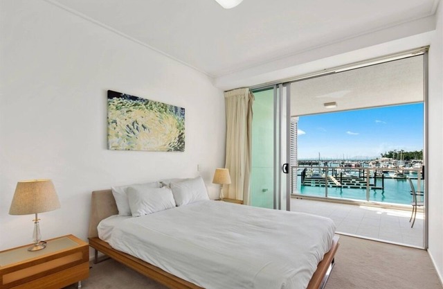2 Bedroom Apartment at the stunning Peninsula Airlie Beach