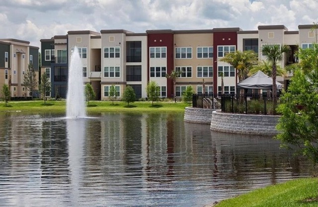 2 Bedroom Apartment 419553 by Houzlet