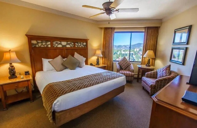 2 bedroom apartment in The Ridge at lake Tahoe/available from Jul 19 -26/