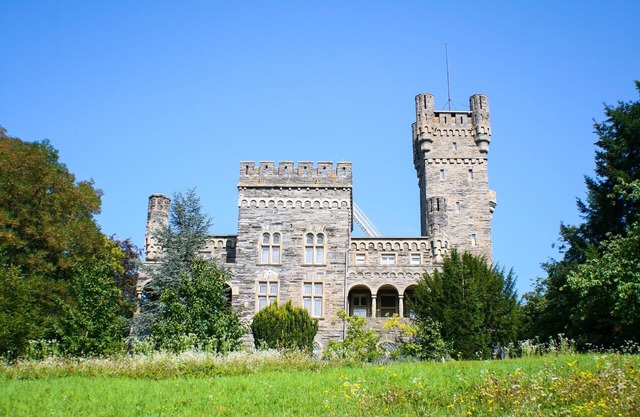 2 bedroom apartment in German Castle Schloss Saarfels