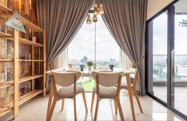 2 BEDROOM APARTMENT 2-4 PAX @ SUNWAY PYRAMID & SUNWAY LAGOON