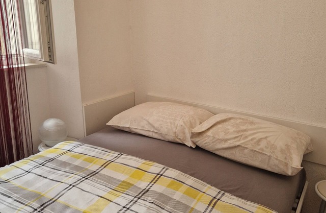 2 bedroom apartment - on Trogir Square in the old town