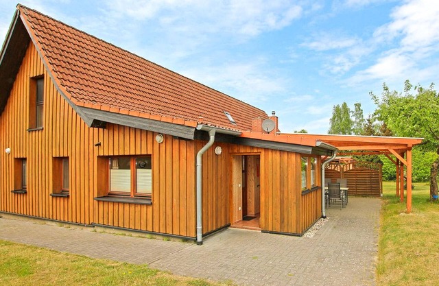 2 bedroom awesome apartment in Zislow