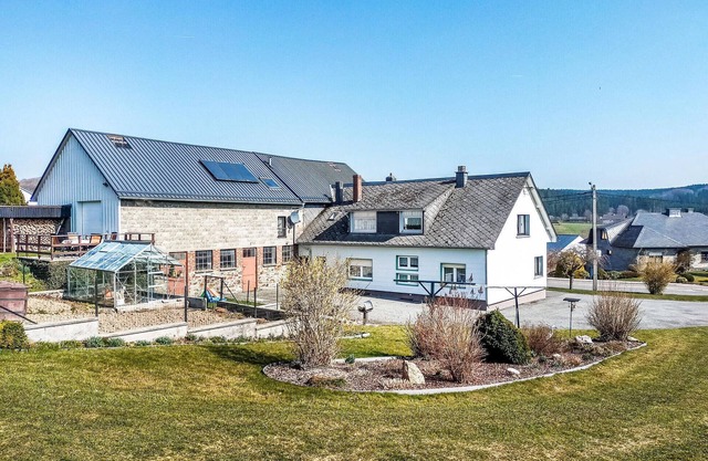 2 bedroom awesome home in Burg-Reuland