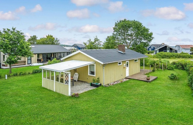 2 bedroom awesome home in Juelsminde
