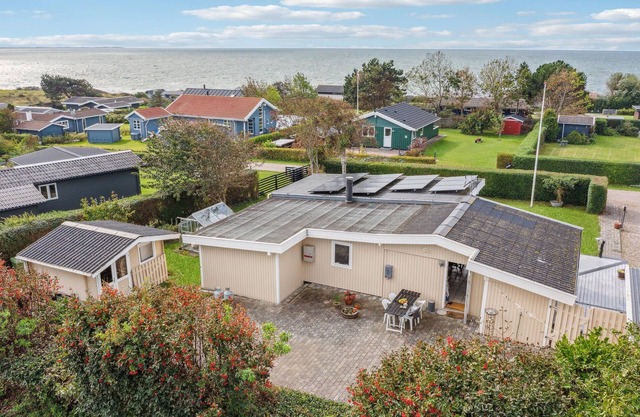 2 bedroom awesome home in Kalundborg