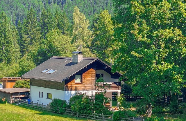 2 bedroom awesome home in Ferlach