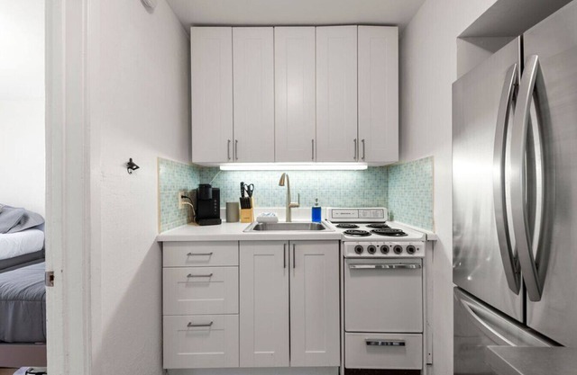 2 Bedroom Beach Condo in Michigan City | Steps from Lake Michigan