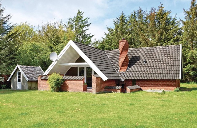 2 bedroom beautiful home in Vemb