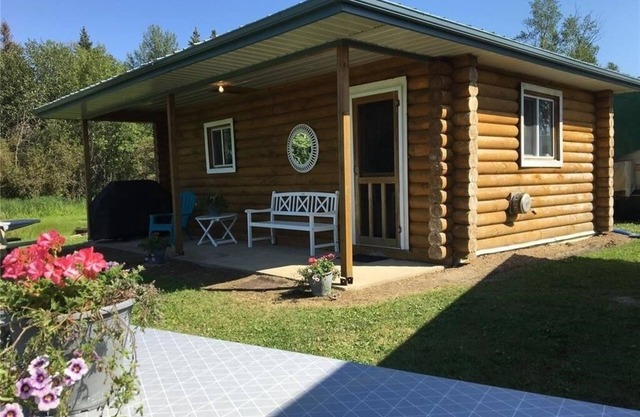2 Bedroom Cabin at Delaronde Resort - Cabin #4