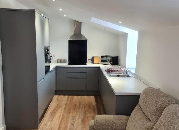 2 Bedroom Central Apartment
