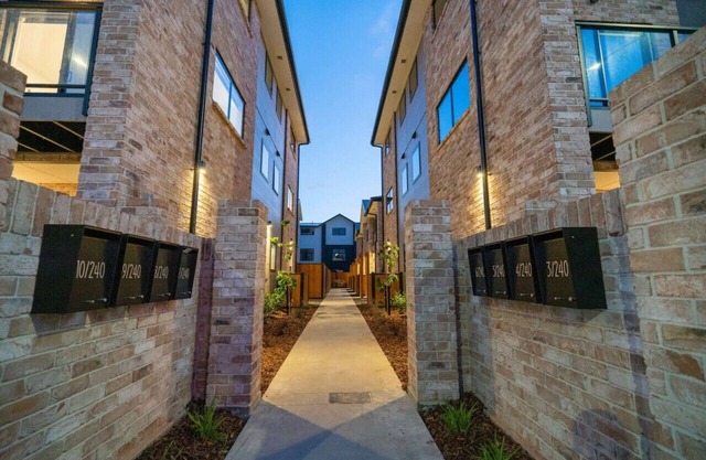 2 Bedroom Central Christchurch Hub
