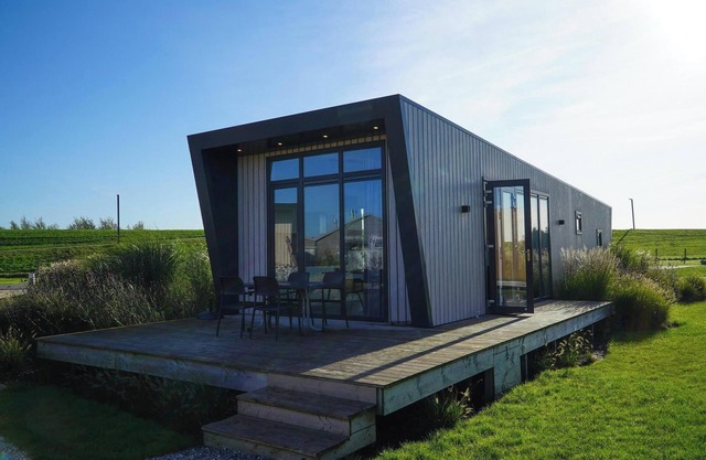 2-bedroom chalet with terrace