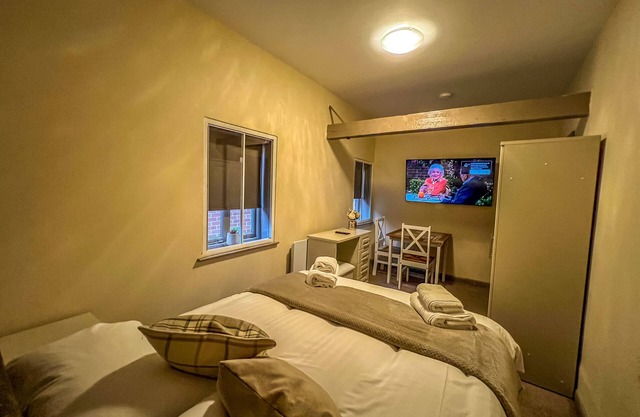 2 Bedroom Classic Apartment