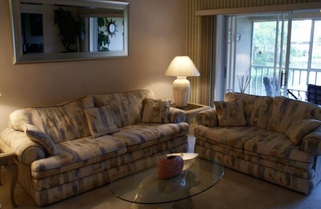 2 Bedroom Condo 429953 by Houzlet