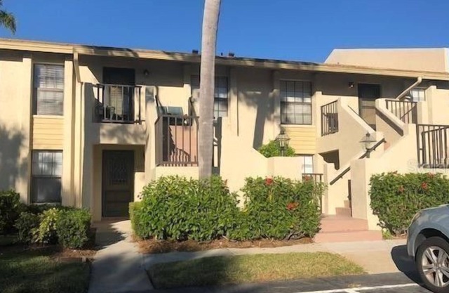 2 Bedroom Condo 95098 by Houzlet