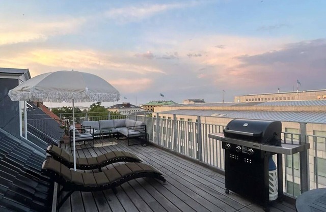 2 bedroom condo in kã¸benhavn