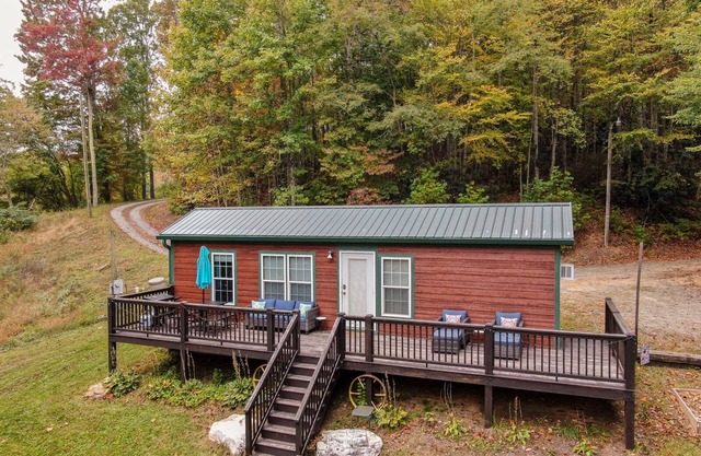 2-bedroom cottage just 29 minutes from Appalachian State University