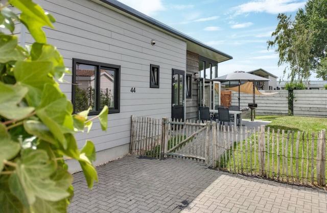 2 bedroom cozy home in Sint-Annaland