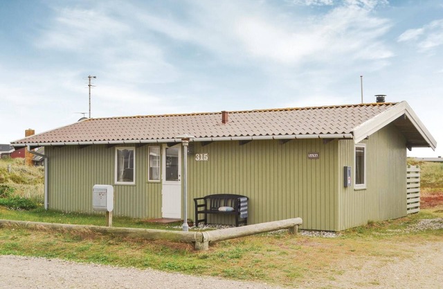 2 bedroom cozy home in Hvide Sande