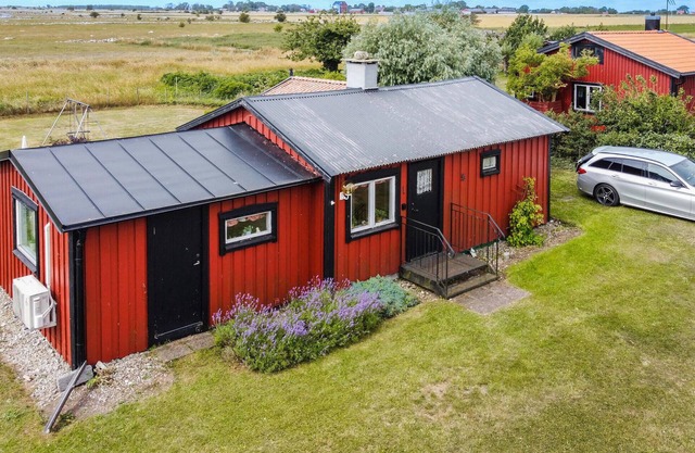 2 bedroom cozy home in Degerhamn