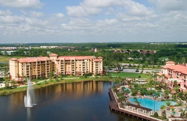 2 Bedroom Deluxe Resort Condo Very Near Disney World Parks in Lake Buena Vista