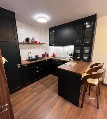 2 bedroom deluxe Galway city centre location location Free parking