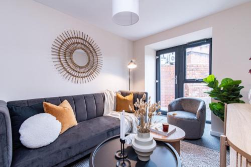 2 bedroom flat by Eccles Station with communal rooftop garden