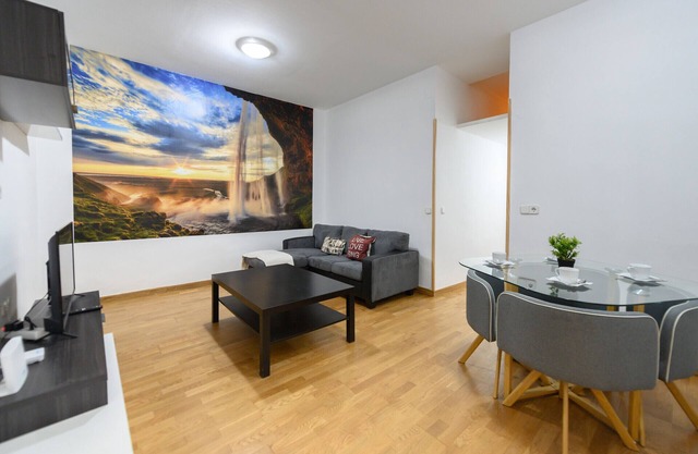 2-bedroom flat in the heart of Madrid: location and comfort