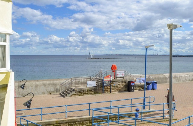 2 bedroom accommodation in Newbiggin-by-the-Sea