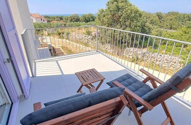 2 bedroom gorgeous apartment in Olib