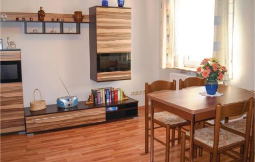 2 Bedroom Gorgeous Apartment In Katschow