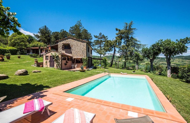2 bedroom gorgeous home in Capolona
