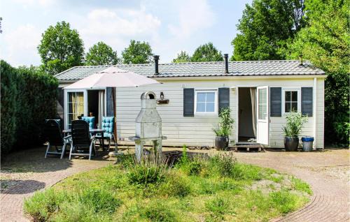 2 Bedroom Gorgeous Home In Rheezerveen