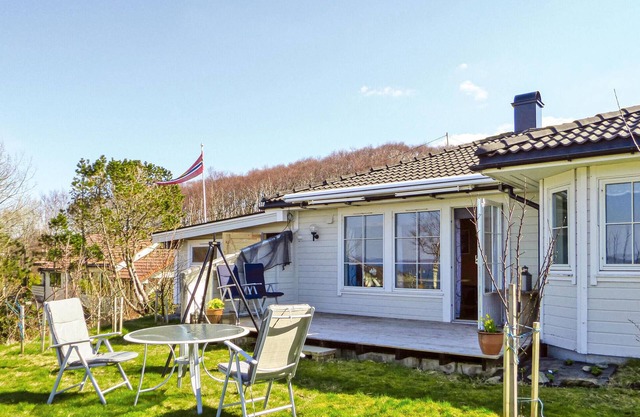 2 bedroom gorgeous home in Sveio
