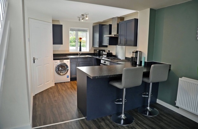 2 Bedroom Home-sleeps7,fast Wifi,near Altontowers