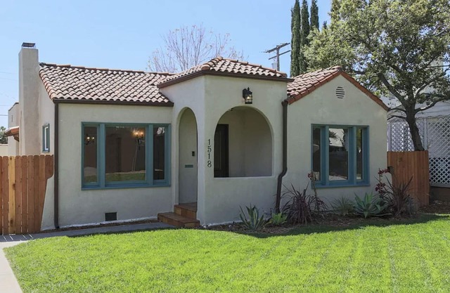 2 Bedroom House w/ Private Office & Theater Room