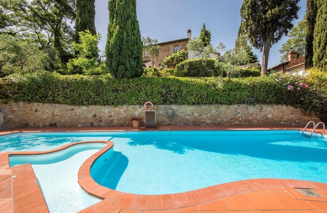 2 bedroom lovely apartment in Montaione