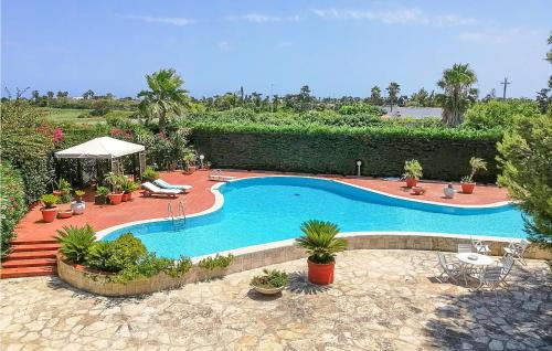2 Bedroom Lovely Apartment In Frigole