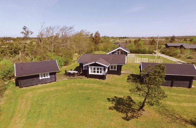 2 bedroom lovely home in Skjern
