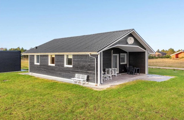 2 Bedroom Lovely Home In Skjern