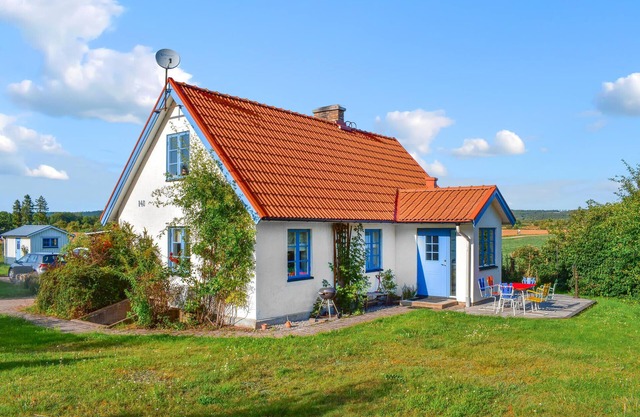 2 bedroom lovely home in Bromölla