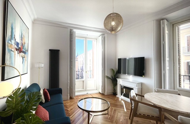 2 Bedroom Luxury Apartment