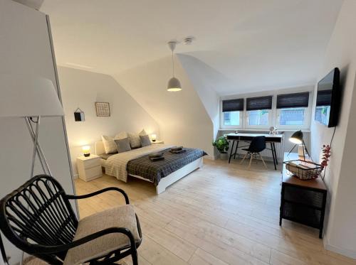 2 Bedroom MB, Cozy, Self Check in, Invoice