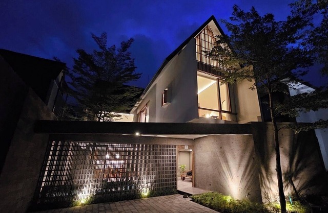 2-Bedroom Minimalist Villa in Parerenan #4