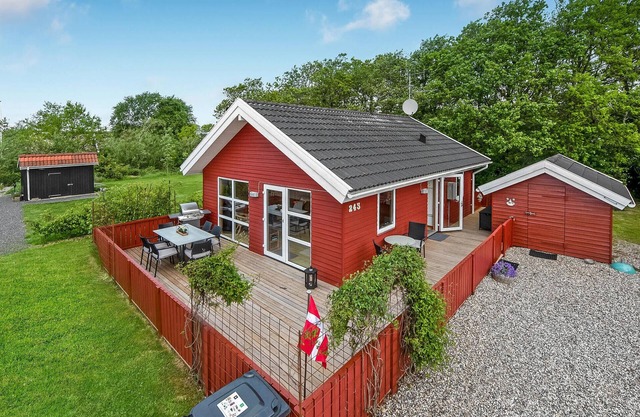2 bedroom nice home in Hemmet