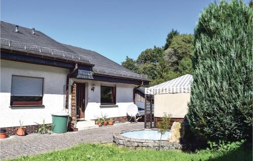 2 Bedroom Nice Home In Sellerich